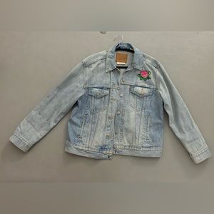 Levi’s Jacket with Flower Embroidered